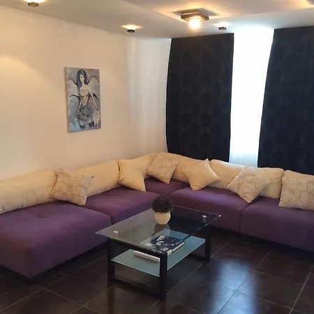 Global Ville Penthouse *